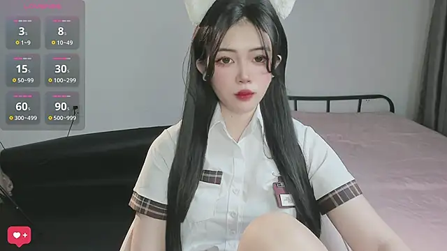 Snapshot of Sparkly_Candy chatting on 09.21.25 Sparkly Candy online show from 09.21.25