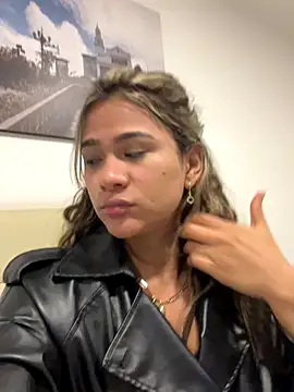 Snapshot of ParkKimsumi chatting on 10.01.25 ParkKimsumi online show from 10.01.25