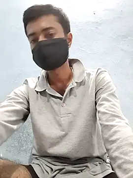 Snapshot of GirlsCrush_ chatting on 11.02.25 GirlsCrush online show from 11.02.25