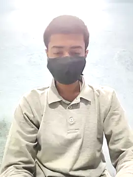 Snapshot of GirlsCrush_ chatting on 11.10.25 GirlsCrush online show from 11.10.25