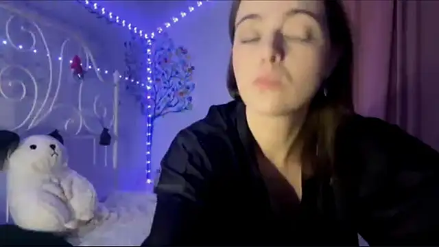 HoneyMist online show from 09.26.25