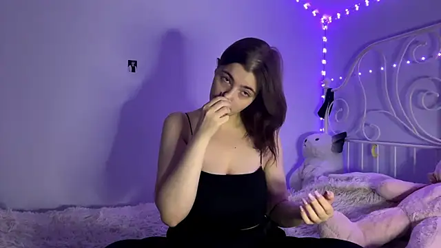 HoneyMist online show from 11.11.25