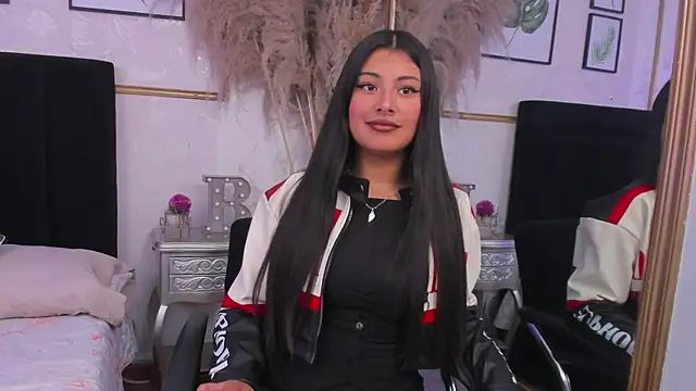 DaisySnugs1 online show from 09.24.25