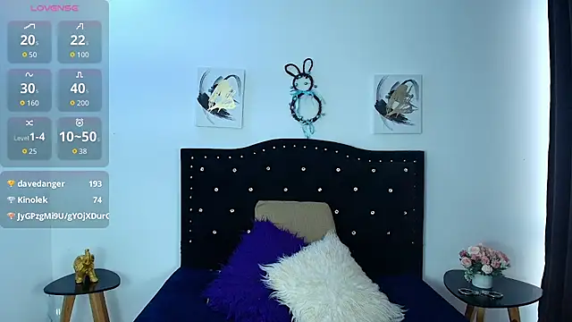 Snapshot of SammySmall_F_w chatting on 11.17.25 SammySmall F w online show from 11.17.25