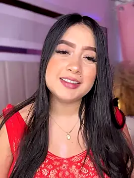 Snapshot of Emiily_Moore1 chatting on 10.24.25 Emiily Moore1 online show from 10.24.25