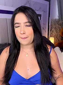 Snapshot of Emiily_Moore1 chatting on 11.25.25 Emiily Moore1 online show from 11.25.25