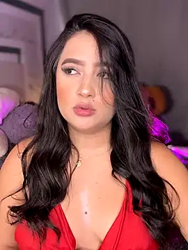 Snapshot of Emiily_Moore1 chatting on 12.04.25 Emiily Moore1 online show from 12.04.25