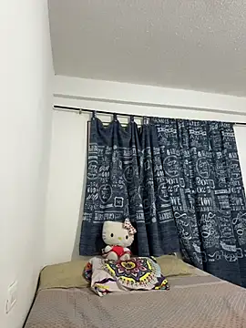 Snapshot of aliciia_23 chatting on 11.13.25 aliciia 23 online show from 11.13.25