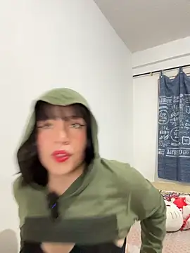 Snapshot of aliciia_23 chatting on 11.13.25 aliciia 23 online show from 11.13.25