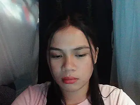 Snapshot of Zachariah_05 chatting on 04.04.26 Zachariah 05 online show from 04.04.26