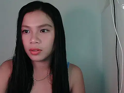 Snapshot of Zachariah_05 chatting on 05.20.26 Zachariah 05 online show from 05.20.26