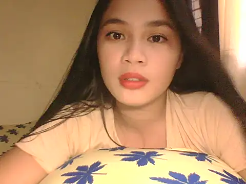 Snapshot of Zachariah_05 chatting on 05.30.26 Zachariah 05 online show from 05.30.26