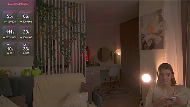 Snapshot of sofiapurex chatting on 11.29.25 sofiapurex online show from 11.29.25