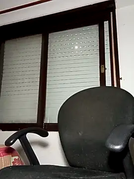 Snapshot of 0800cristean chatting on 09.10.25 0800cristean online show from 09.10.25