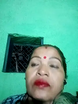 Snapshot of Manavi_x chatting on 10.20.25 Manavi x online show from 10.20.25