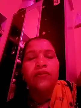 Snapshot of Manavi_x chatting on 10.25.25 Manavi x online show from 10.25.25