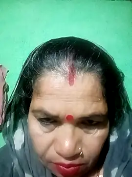 Snapshot of Manavi_x chatting on 11.25.25 Manavi x online show from 11.25.25