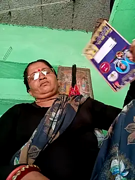 Snapshot of Manavi_x chatting on 05.14.26 Manavi x online show from 05.14.26