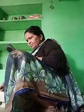 Manavi x online show from 07.04.26