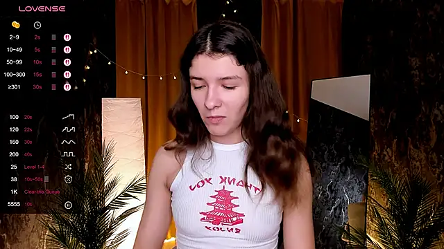 Snapshot of amy_cute_cat chatting on 11.28.25 amy cute cat online show from 11.28.25