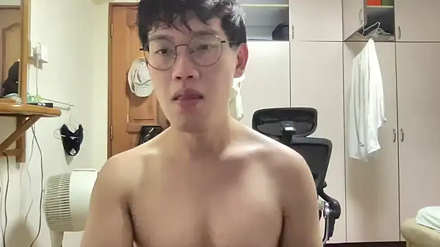 Passionatetwink2 online show from 10.11.25