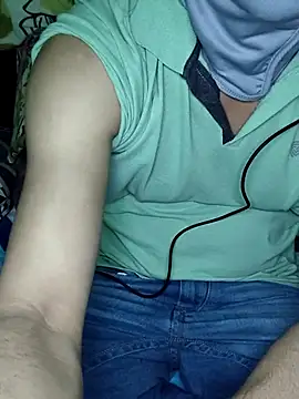 Snapshot of chocolate_alone chatting on 09.23.25 chocolate alone online show from 09.23.25