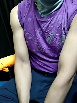 Snapshot of chocolate_alone chatting on 10.11.25 chocolate alone online show from 10.11.25