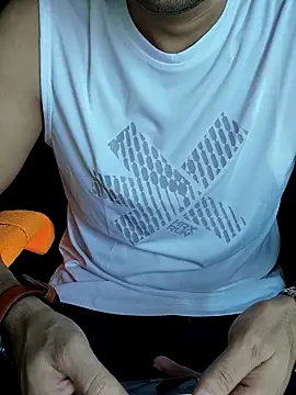 Snapshot of chocolate_alone chatting on 10.14.25 chocolate alone online show from 10.14.25