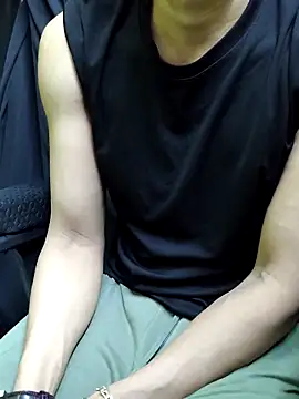 Snapshot of chocolate_alone chatting on 11.15.25 chocolate alone online show from 11.15.25