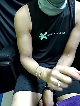 Snapshot of chocolate_alone chatting on 11.17.25 chocolate alone online show from 11.17.25