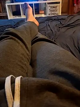 Snapshot of Horny_mummy chatting on 11.29.25 Horny mummy online show from 11.29.25