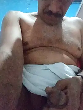 Snapshot of Srsexy18cm chatting on 02.19.26 Srsexy18cm online show from 02.19.26