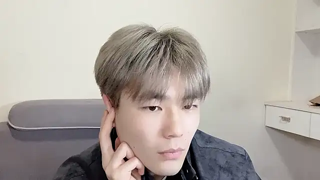 Snapshot of xiaoyang5200 chatting on 01.15.26 xiaoyang5200 online show from 01.15.26