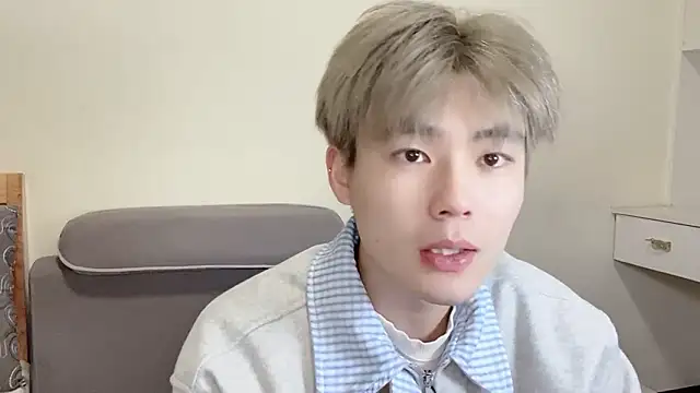 Snapshot of xiaoyang5200 chatting on 01.18.26 xiaoyang5200 online show from 01.18.26