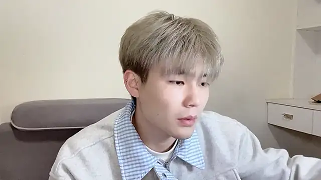 Snapshot of xiaoyang5200 chatting on 01.19.26 xiaoyang5200 online show from 01.19.26