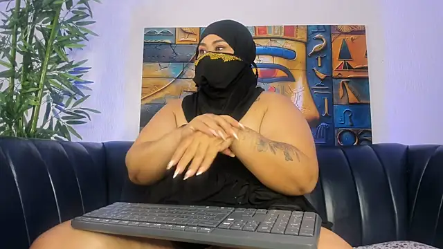 Snapshot of samanee_konn chatting on 06.26.26 samanee konn online show from 06.26.26