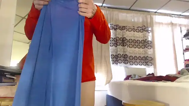 Snapshot of ANALTRAINING4U2 chatting on 12.14.25 ANALTRAINING4U2 online show from 12.14.25