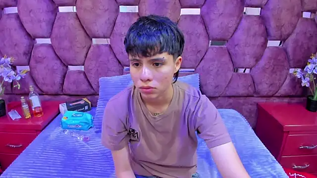 Bruno Cruzz online show from 10.22.25