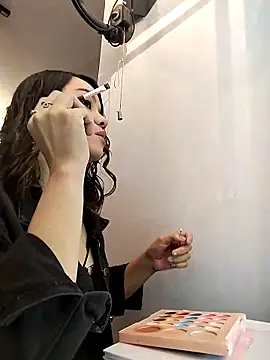 Snapshot of Sky_Junne chatting on 10.02.25 Sky Junne online show from 10.02.25