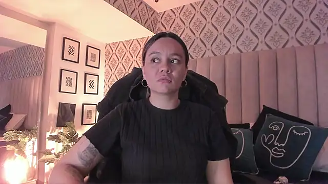 Snapshot of Sky_Junne chatting on 03.19.26 Sky Junne online show from 03.19.26