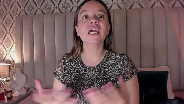 Snapshot of Sky_Junne chatting on 03.24.26 Sky Junne online show from 03.24.26