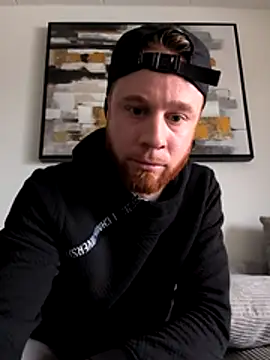 Snapshot of Chffbhf chatting on 12.19.25 Chffbhf online show from 12.19.25