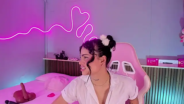 Snapshot of SammyRose_ chatting on 05.19.26 SammyRose online show from 05.19.26