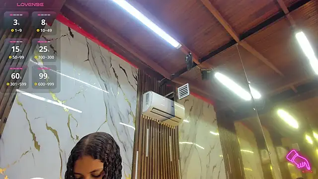 VictoriaDuart online show from 04.16.26