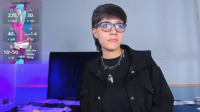 Tsuki Maru online show from 12.15.25