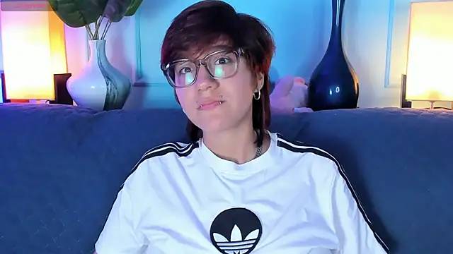 Tsuki Maru online show from 03.31.26