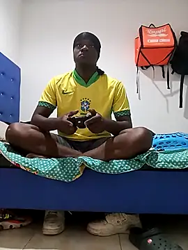 MackMacKenzie online show from 11.07.25