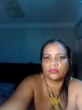 Snapshot of gatubela_69 chatting on 09.27.25 gatubela 69 online show from 09.27.25