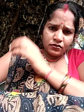 Snapshot of Hot_Seema83 chatting on 10.03.25 Hot Seema83 online show from 10.03.25
