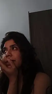 Maricamposs online show from 11.19.25